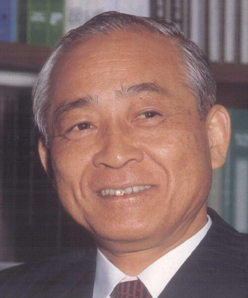 中村元臣教授の顔写真